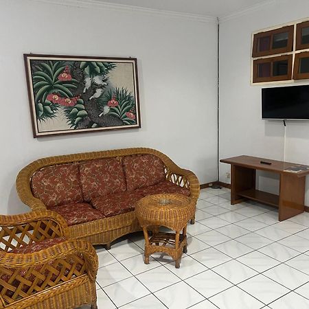 Hotel Puspa Sari تْشياتِر المظهر الخارجي الصورة