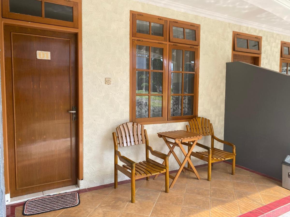 Hotel Puspa Sari تْشياتِر المظهر الخارجي الصورة