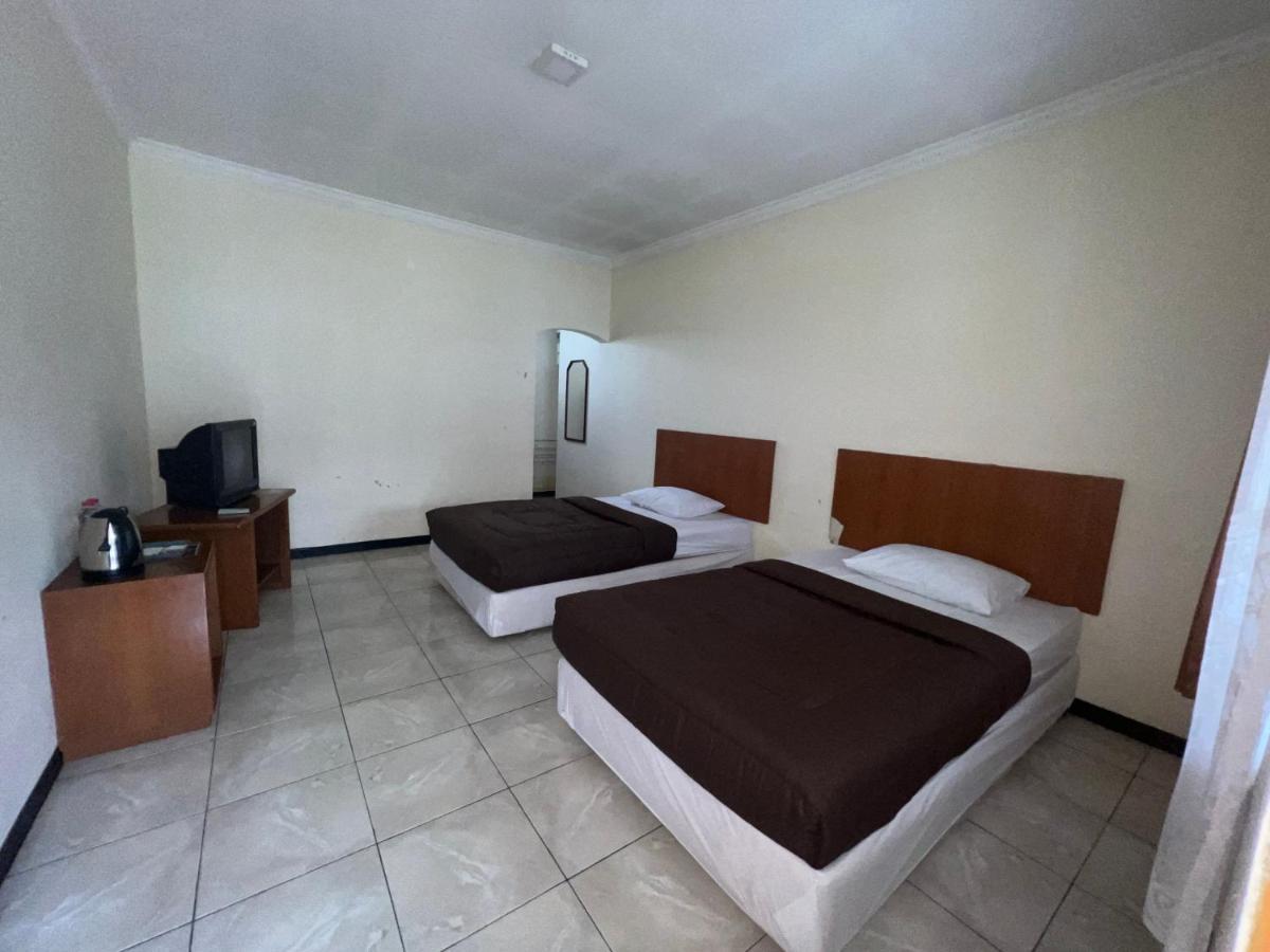 Hotel Puspa Sari تْشياتِر المظهر الخارجي الصورة
